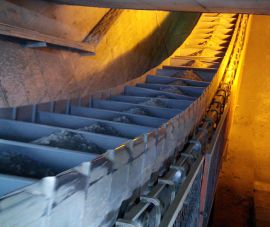 熟料槽式輸(shu)送機頭部裝(zhuang)置