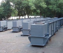 水(shuǐ)平拉鏈(liàn)機